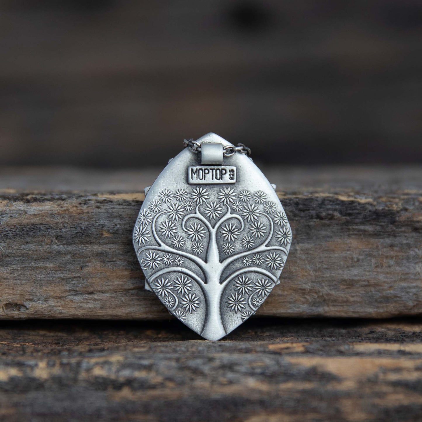 Leaf Mandala Pendant - Dendritic Agate