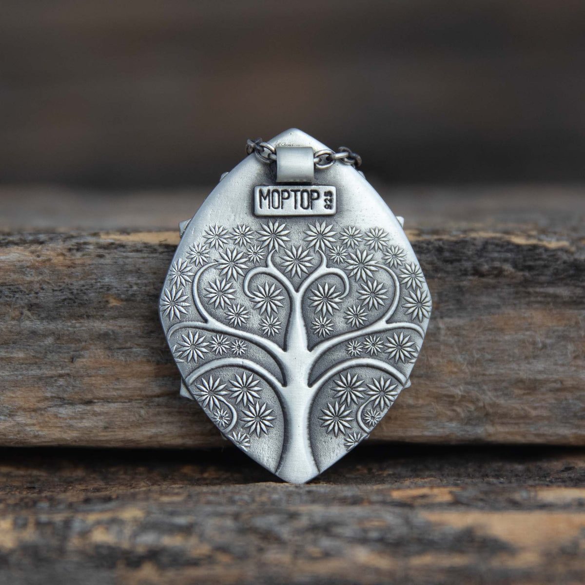 Leaf Mandala Pendant - Dendritic Agate