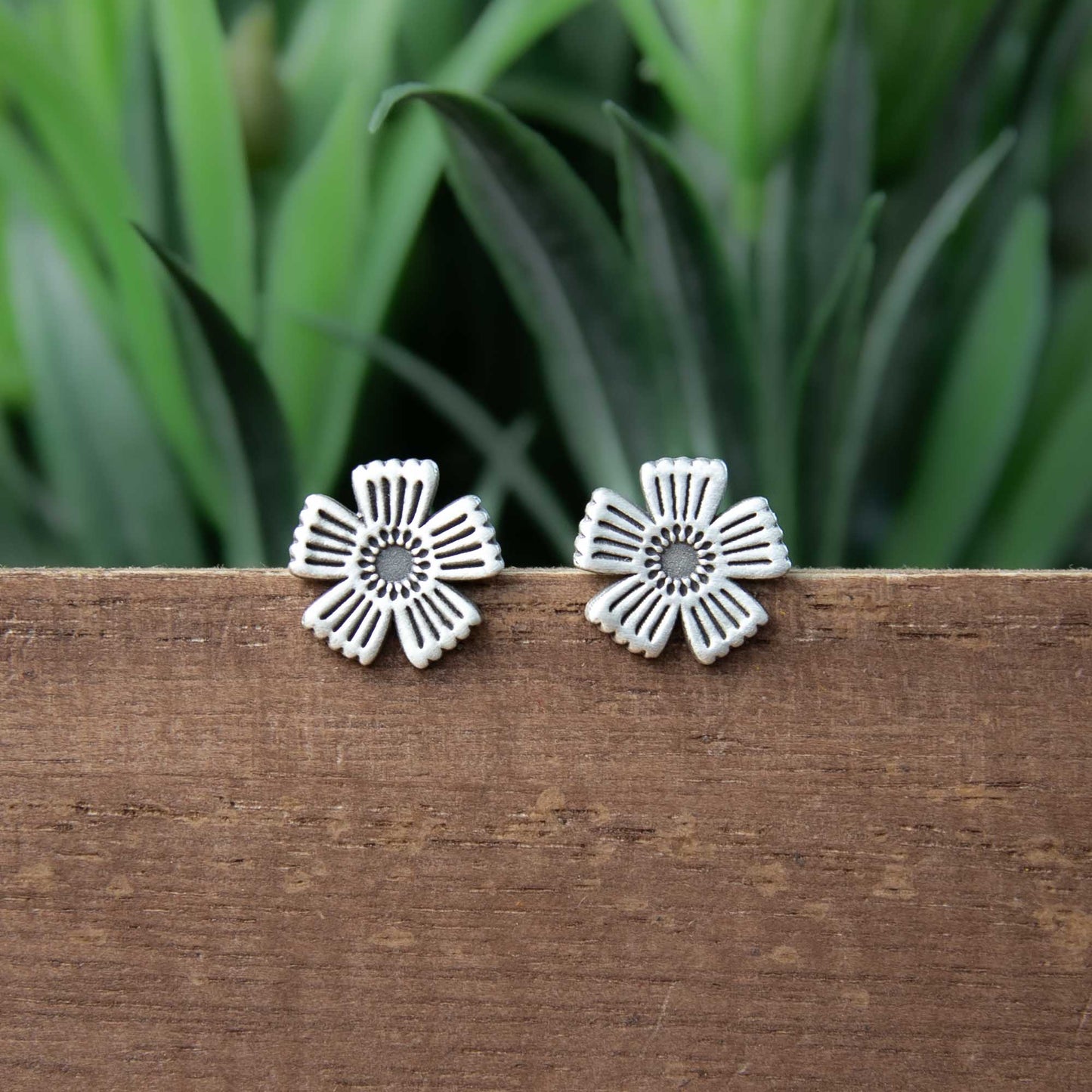 Folk Flower Stud Earrings