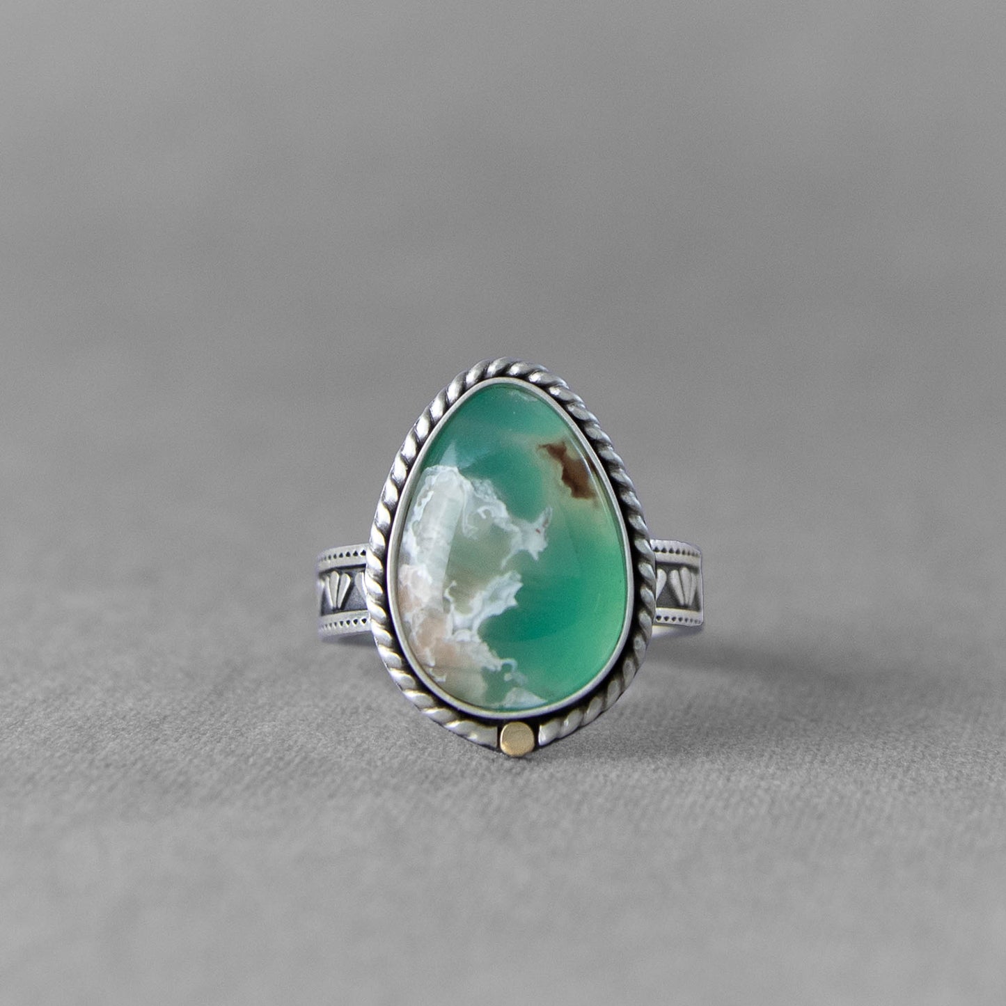 Aquaphrase Ring w/Scallop Band Finished-to-Size