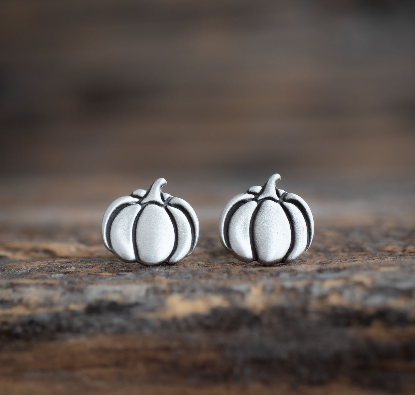 Pumpkin Studs