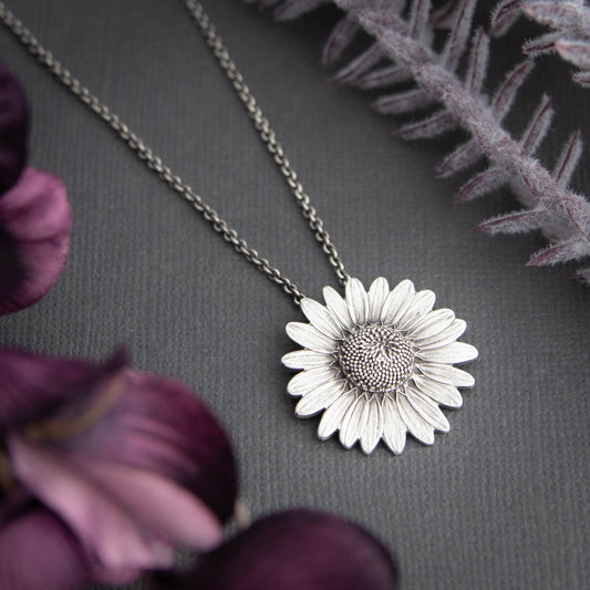 Made-to-Order Stirling Castle Daisy Pendant